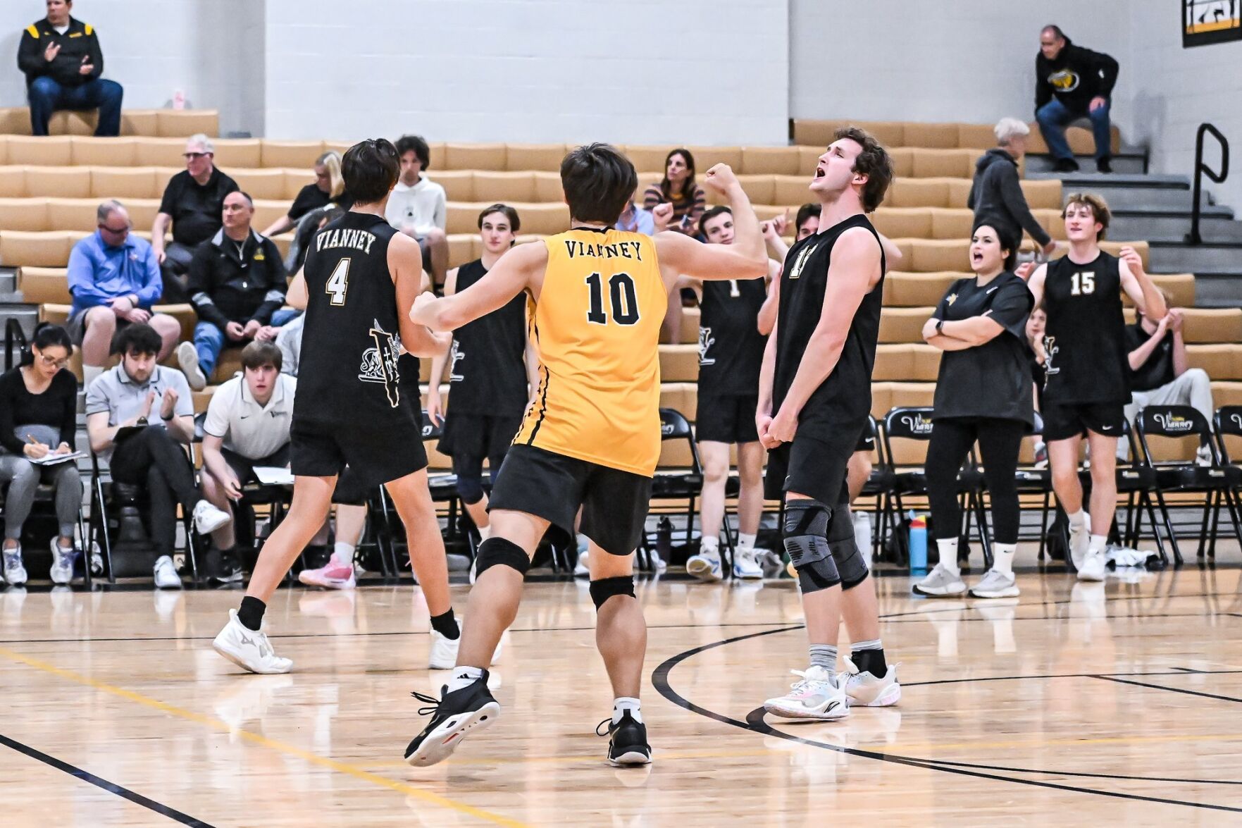 04/01/24 - Boys Volleyball Lindbergh at Vianney
